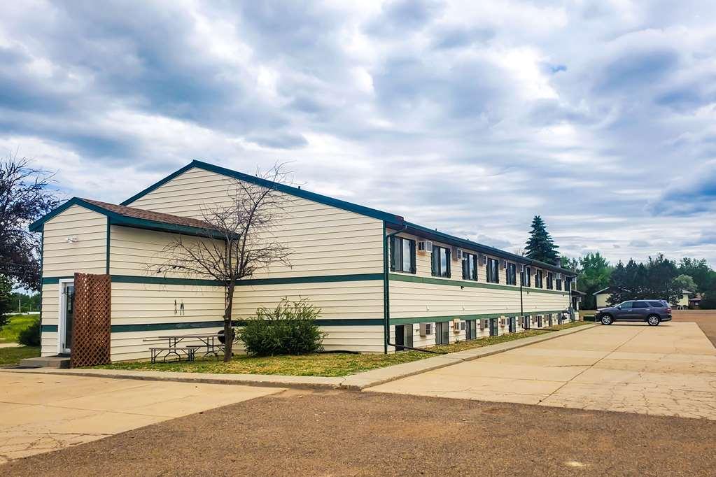 Rodeway Inn Gateway To Medora T-Roosevelt & Makoshika State Park Wibaux Exterior foto